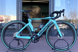 Bianchi Oltre Comp Aero ... Shimano Ultegra Di2