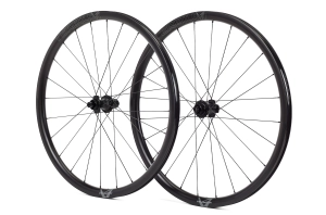 Koła gravelowe ... Terbium Disc Carbon ... Koła nowe