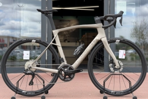 Pinarello X3 Disc Endurance ... Shimano 105 Di2 ... Impulse Grey Matt ... ROWER NOWY ... Model 2026
