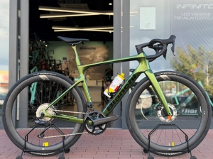 Bianchi Infinito Pro Disc Endurance .. Ultegra Di2 