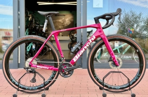 Bianchi Impulso Comp Gravel ... Shimano GRX610 2x12 ... Koła REPARTO CORSE Carbon ... ROWER NOWY ... Ruby Red